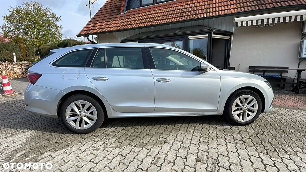 Skoda Octavia 2.0 TDI Ambition DSG - 5