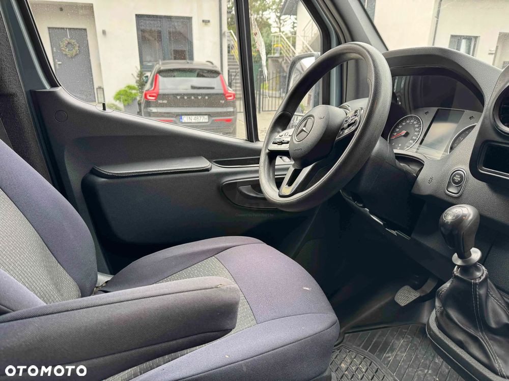 Mercedes-Benz SPRINTER - 19