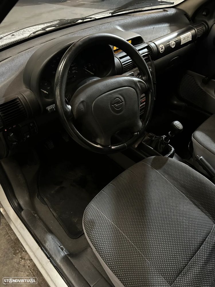 Opel Corsa 1.5 TD - 9