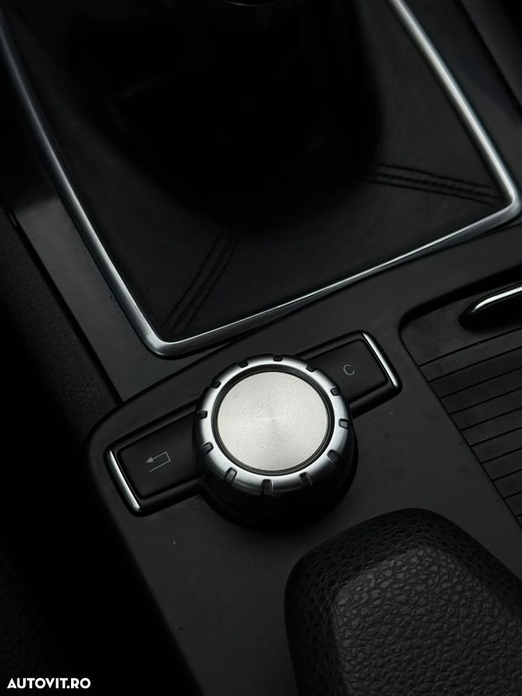 Mercedes-Benz C 180 T CGI BlueEFFICIENCY - 28