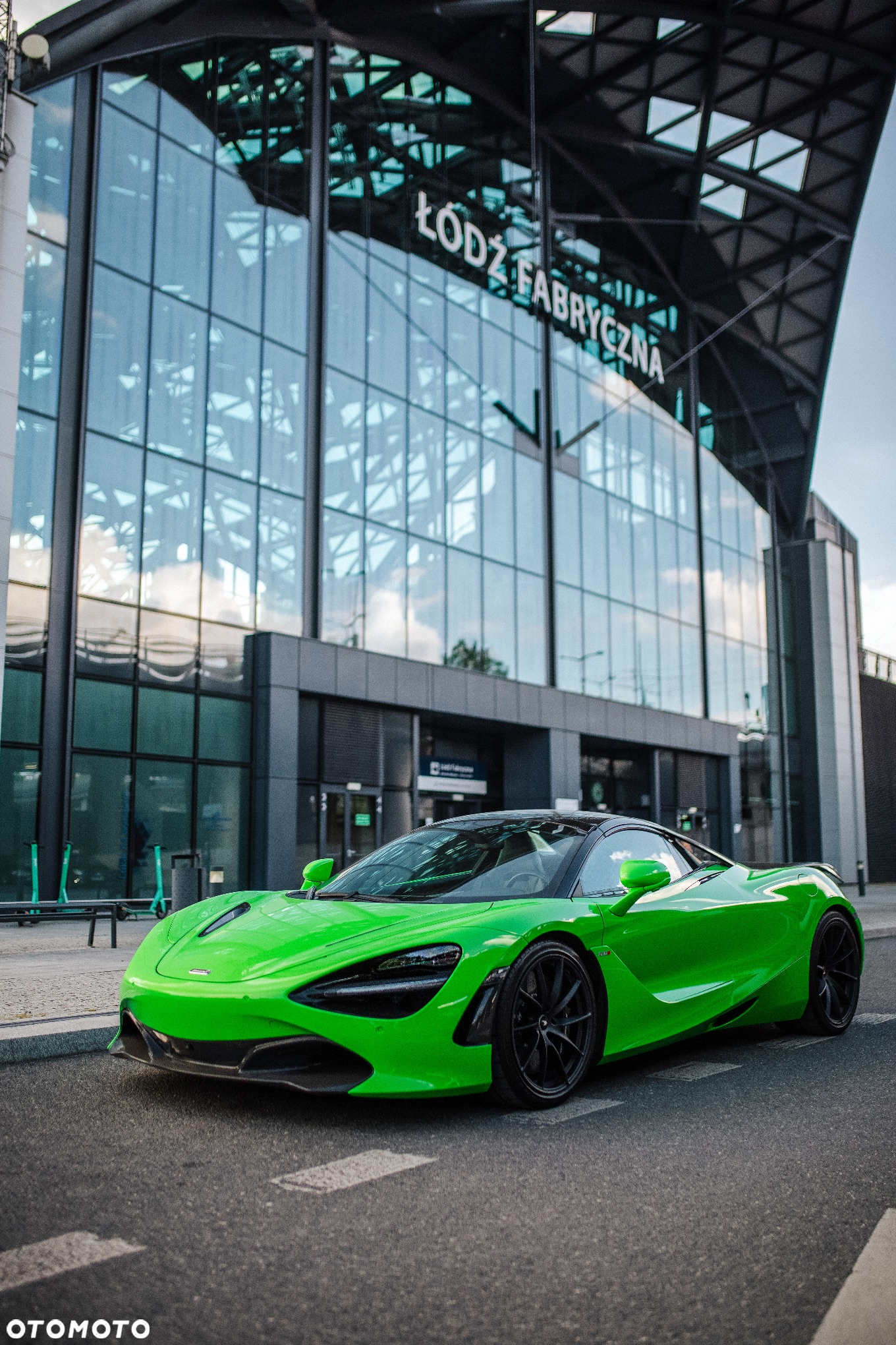 McLaren 720S Spider - 4