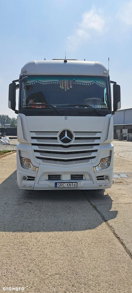 Mercedes-Benz Actros MP4 - 6