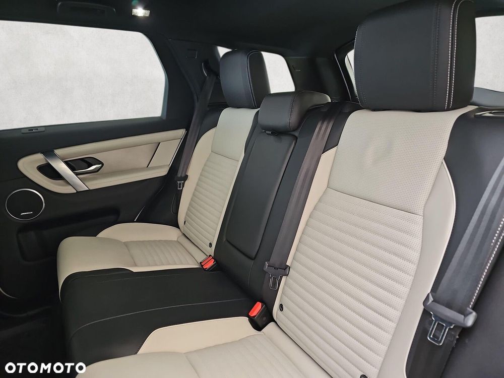 Land Rover Discovery Sport - 16