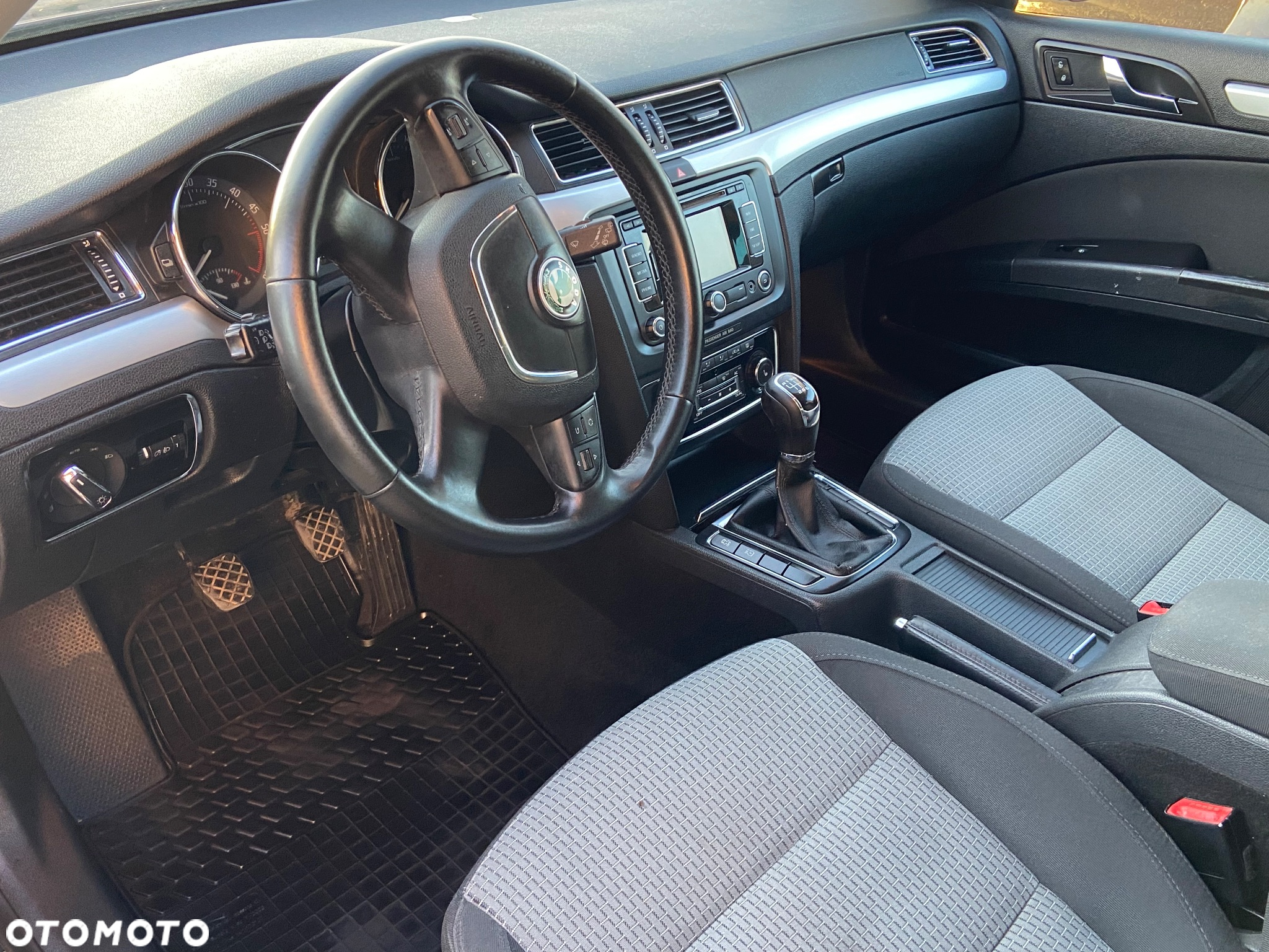 Skoda Superb 2.0 TDI Exclusive - 11