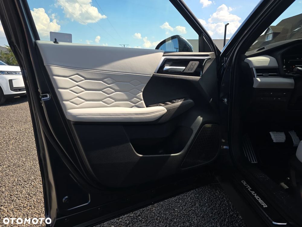 Mitsubishi Outlander Instyle - 11