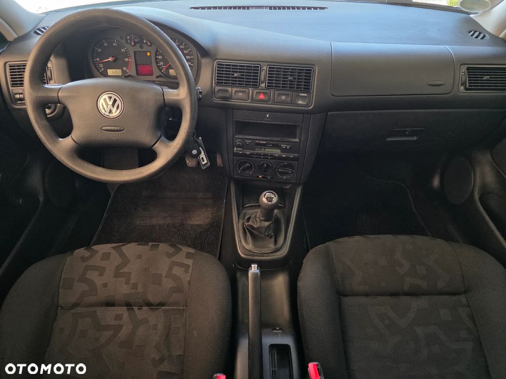 Volkswagen Golf 1.4 Comfortline - 10