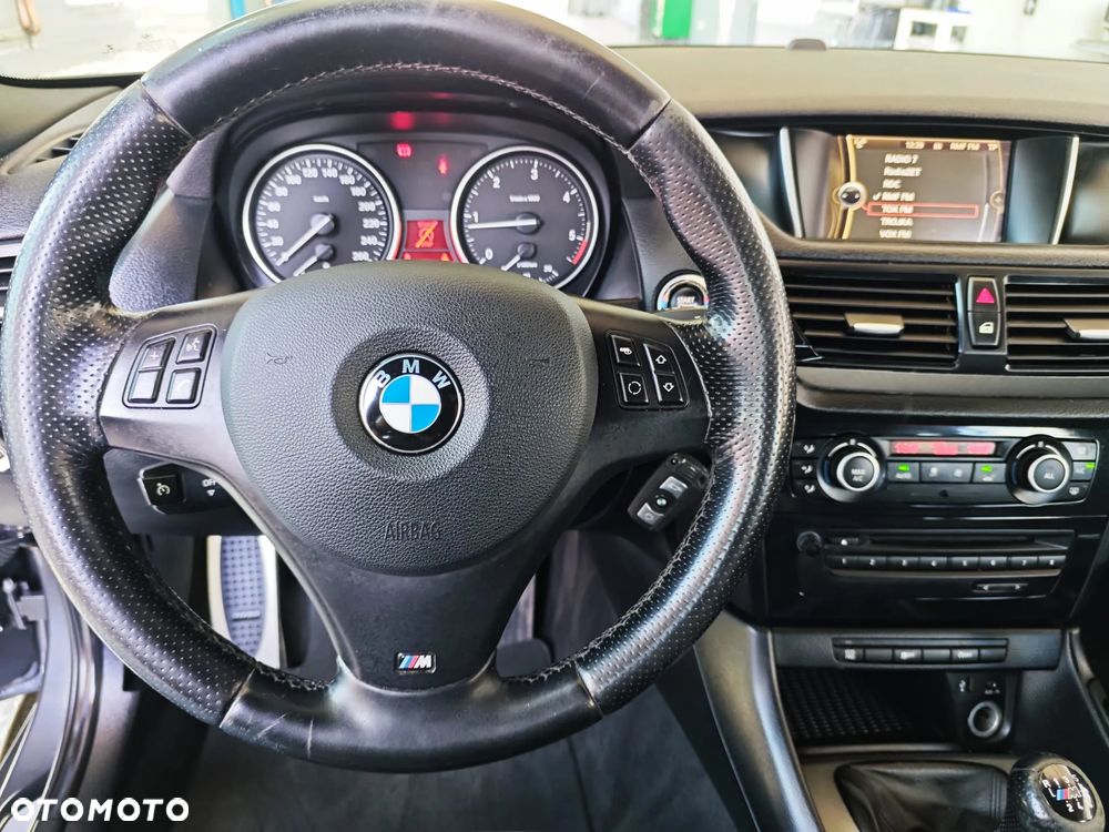 BMW X1 sDrive18d Sport Line - 31