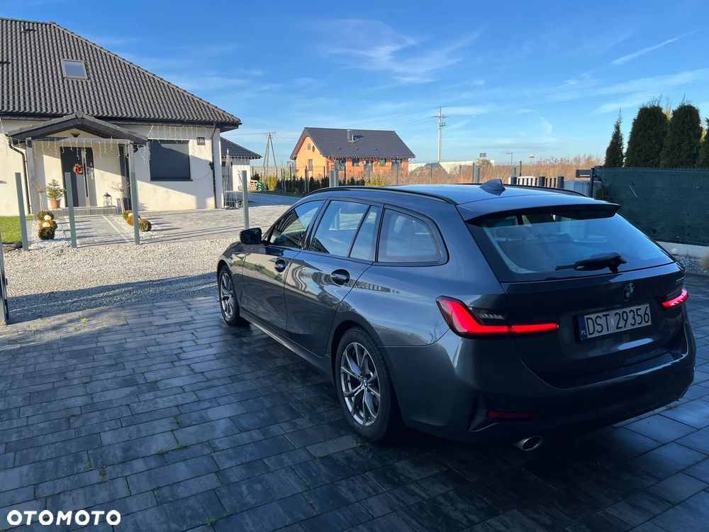 BMW Seria 3 320d Sport Line Shadow - 9