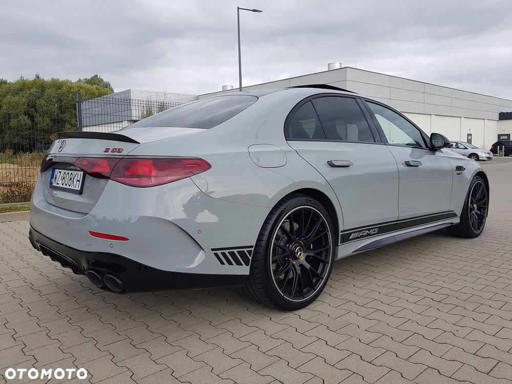 Mercedes-Benz Klasa E AMG 53 PHEV 4Matic+ 9G-Tronic TCT - 9