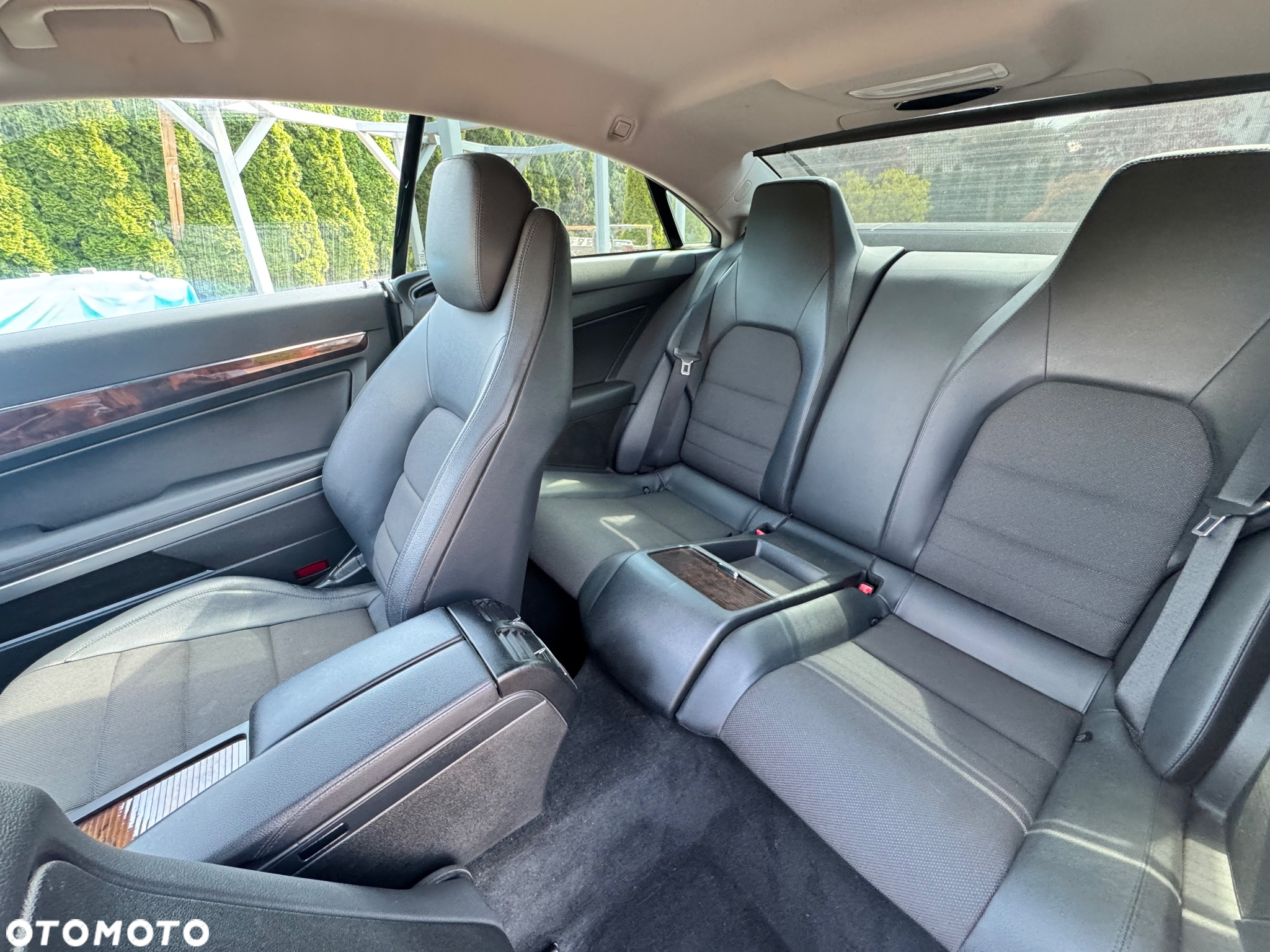 Mercedes-Benz Klasa E 350 CGI Cabrio BlueEFFICIENCY 7G-TRONIC Avantgarde - 21