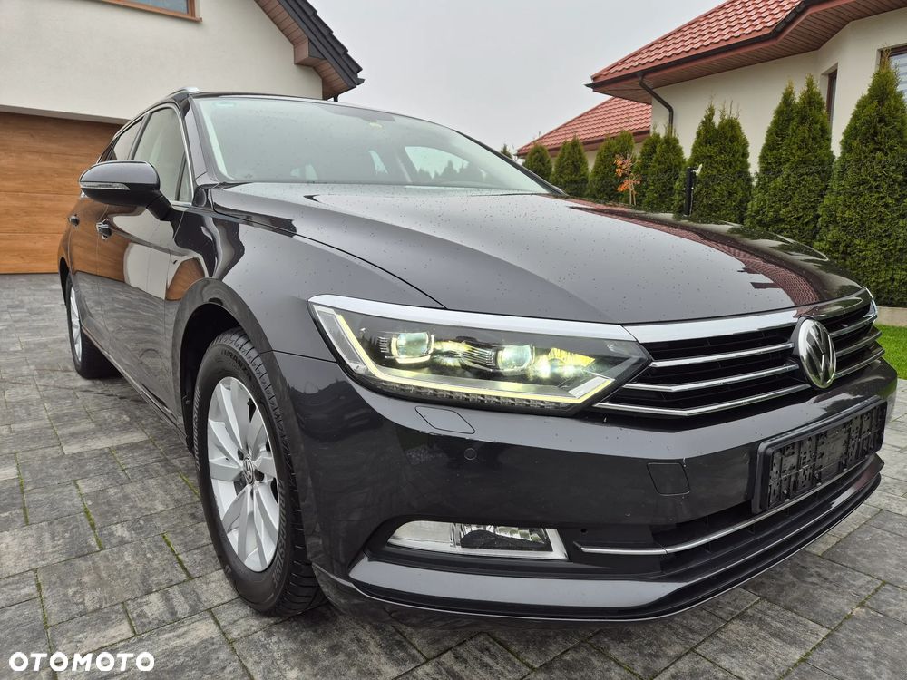 Volkswagen Passat - 31