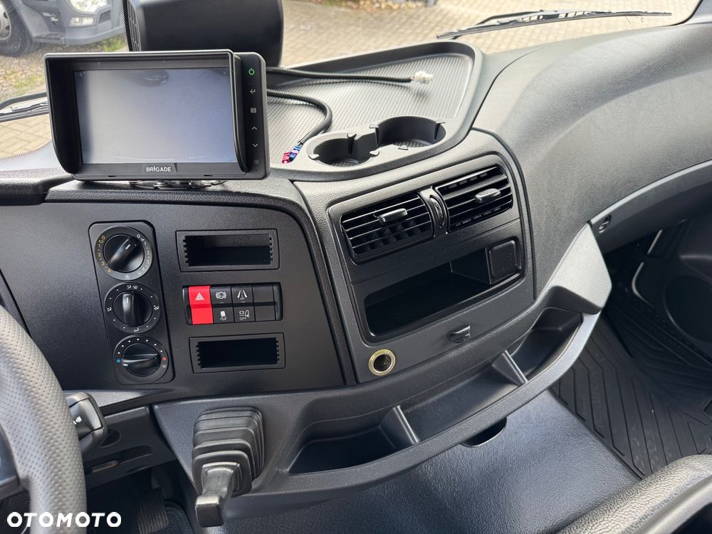 Mercedes-Benz ATEGO - 29