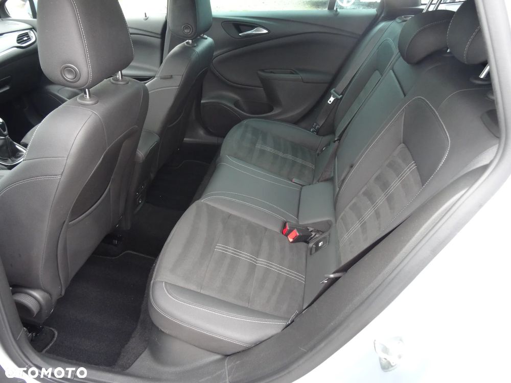 Opel Astra 1.6 D Start/Stop Edition - 14