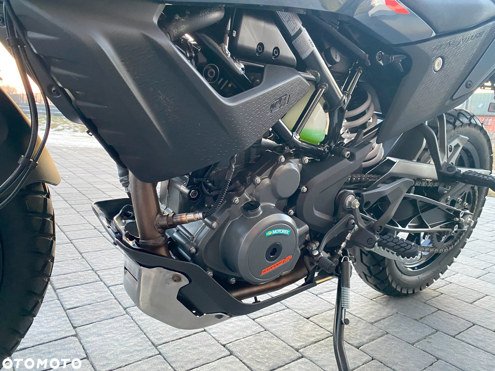 KTM Adventure - 10