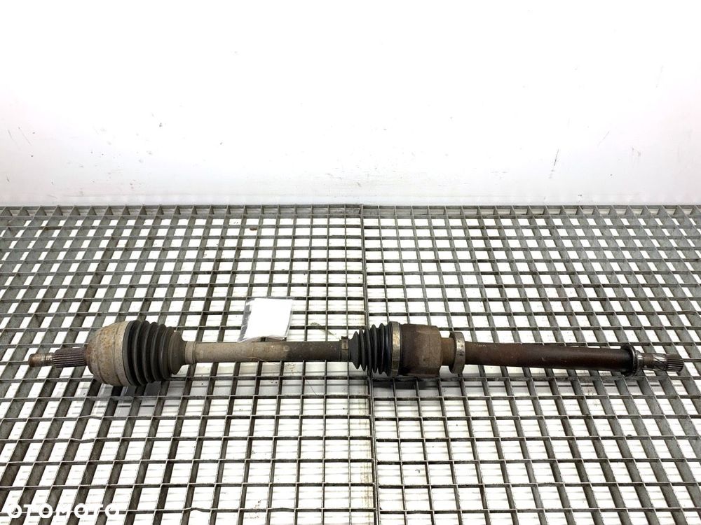 PÓŁOŚ PRAWY PRZÓD - 89.00 PLN - RENAULT MEGANE CC (EZ0/1_) 2010 - 2022 1.4 TCe (EZ0F, EZ1V) 96 - 1