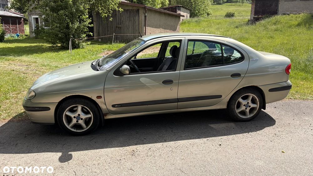 Renault Megane 1.6 - 2