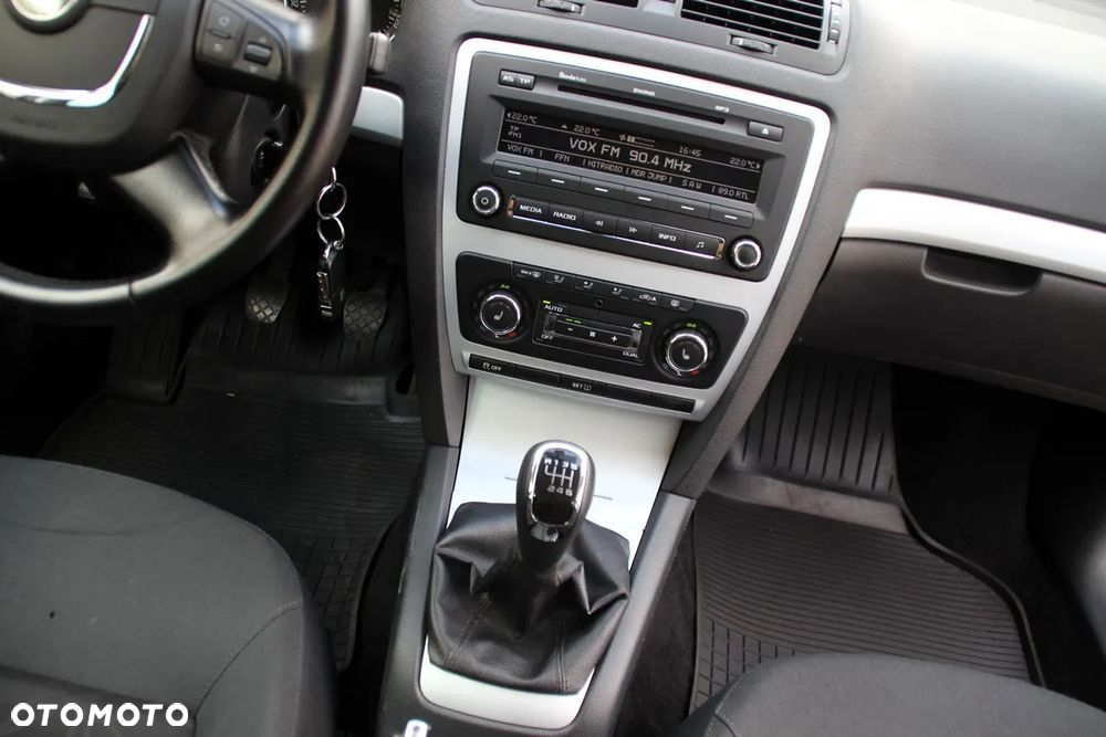 Skoda Octavia 1.8 TSI FAMILY - 24