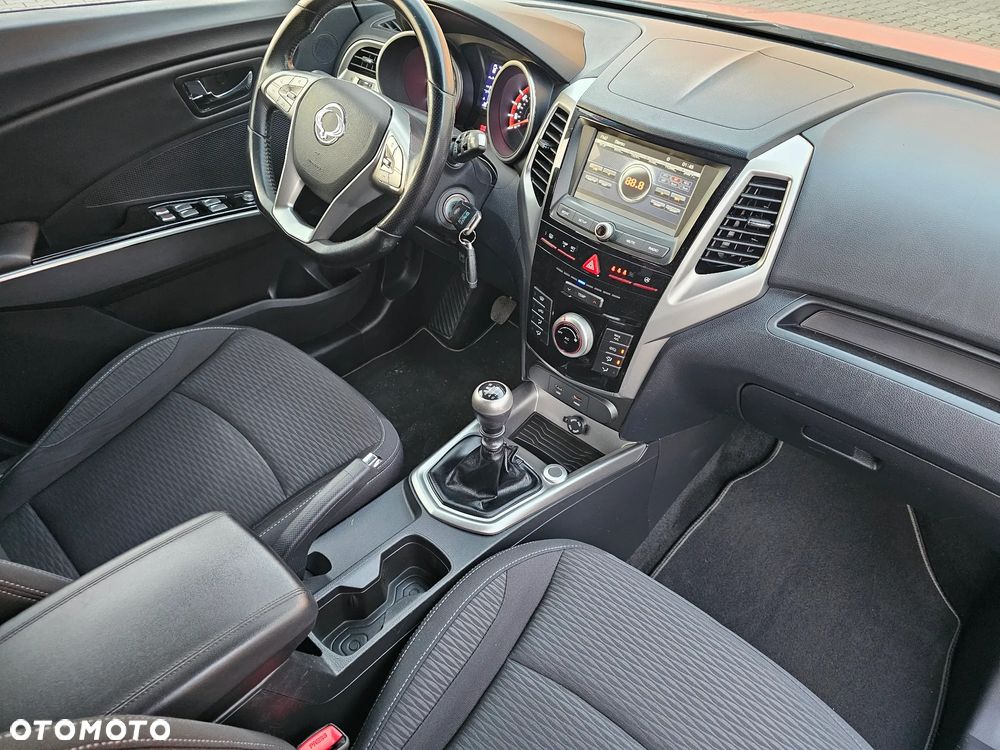 SsangYong/KGM Tivoli e-XGi 160 2WD Sapphire - 12