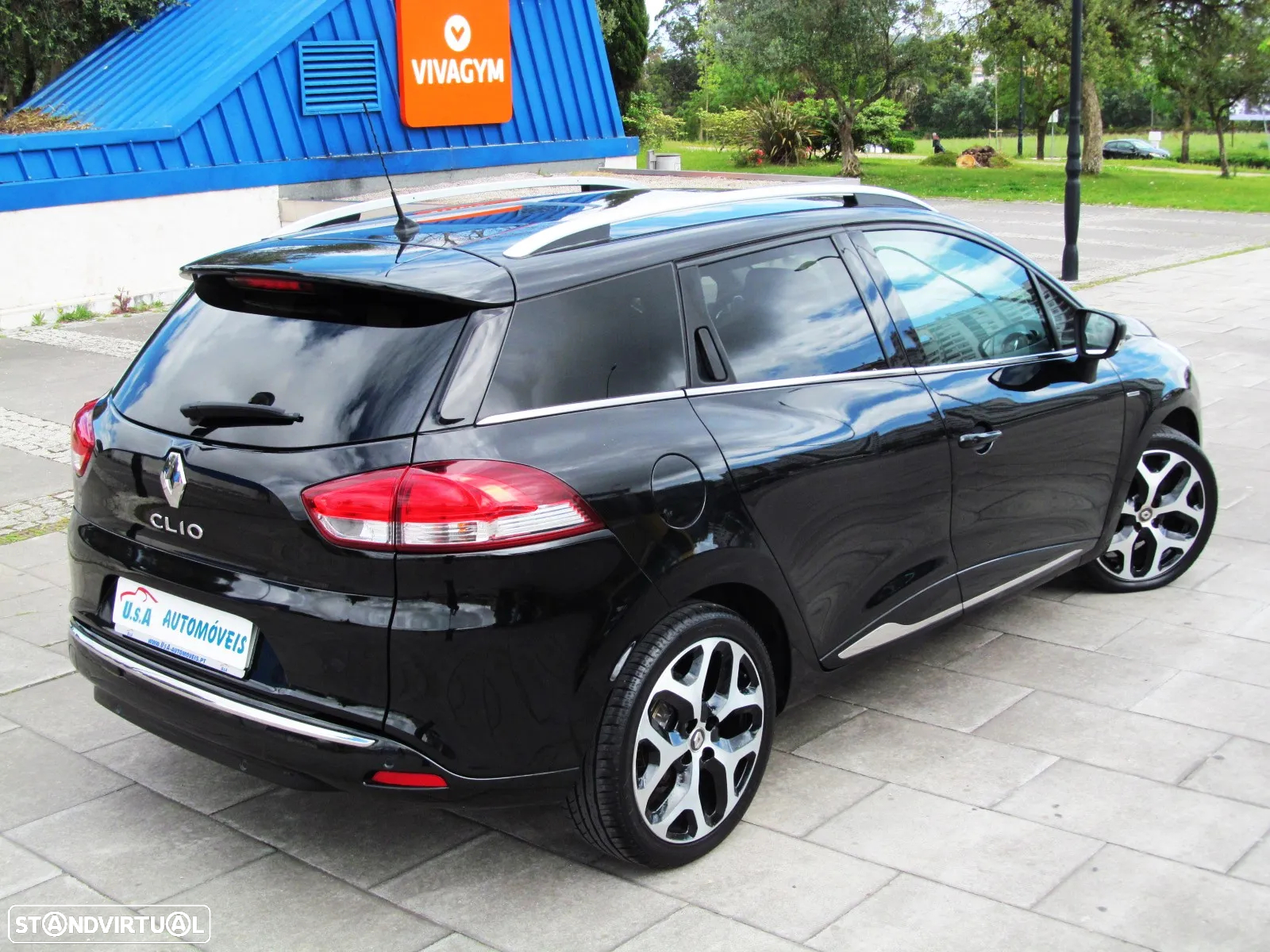 Renault Clio Sport Tourer (Energy) dCi 90 Start & Stop INTENS - 32