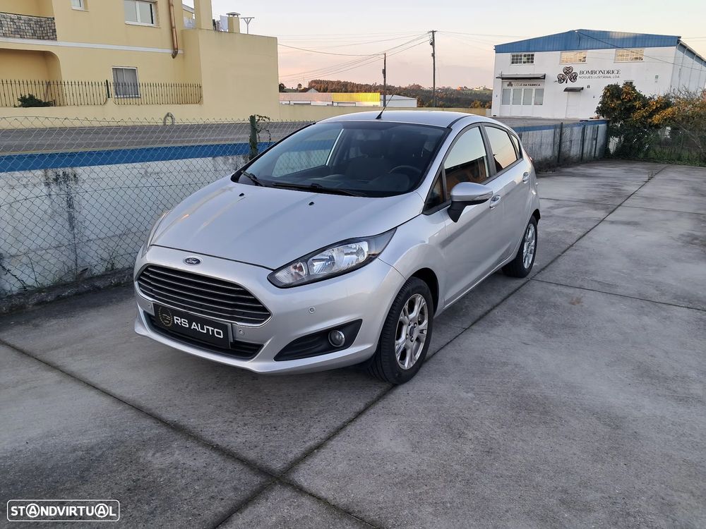 Ford Fiesta 1.0 T EcoBoost Titanium - 1