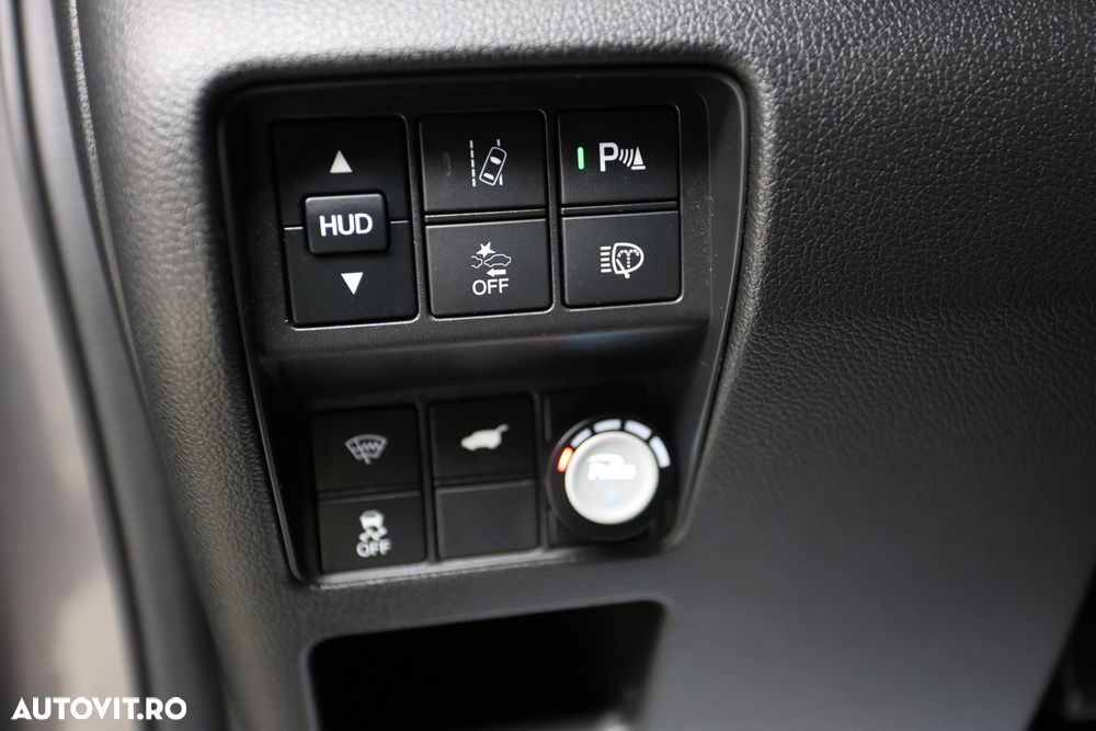 Honda CR-V 1.5 VTEC Turbo 4WD CVT Executive - 10