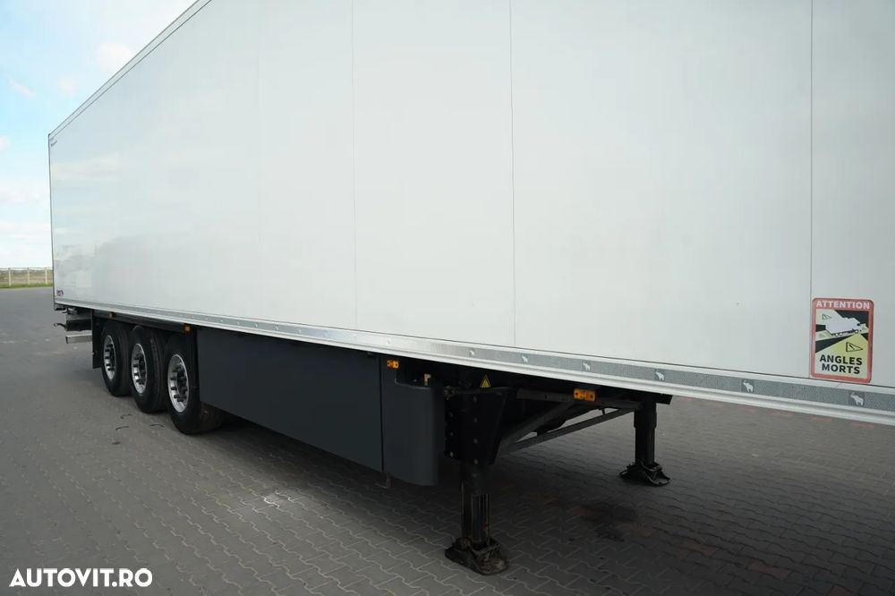 Schmitz Cargobull CAMION FRIGORIFER / TRANSPORT MAXIMA 1300 / AXĂ RIDICATĂ / COȘ PENTRU PALEȚI - 9