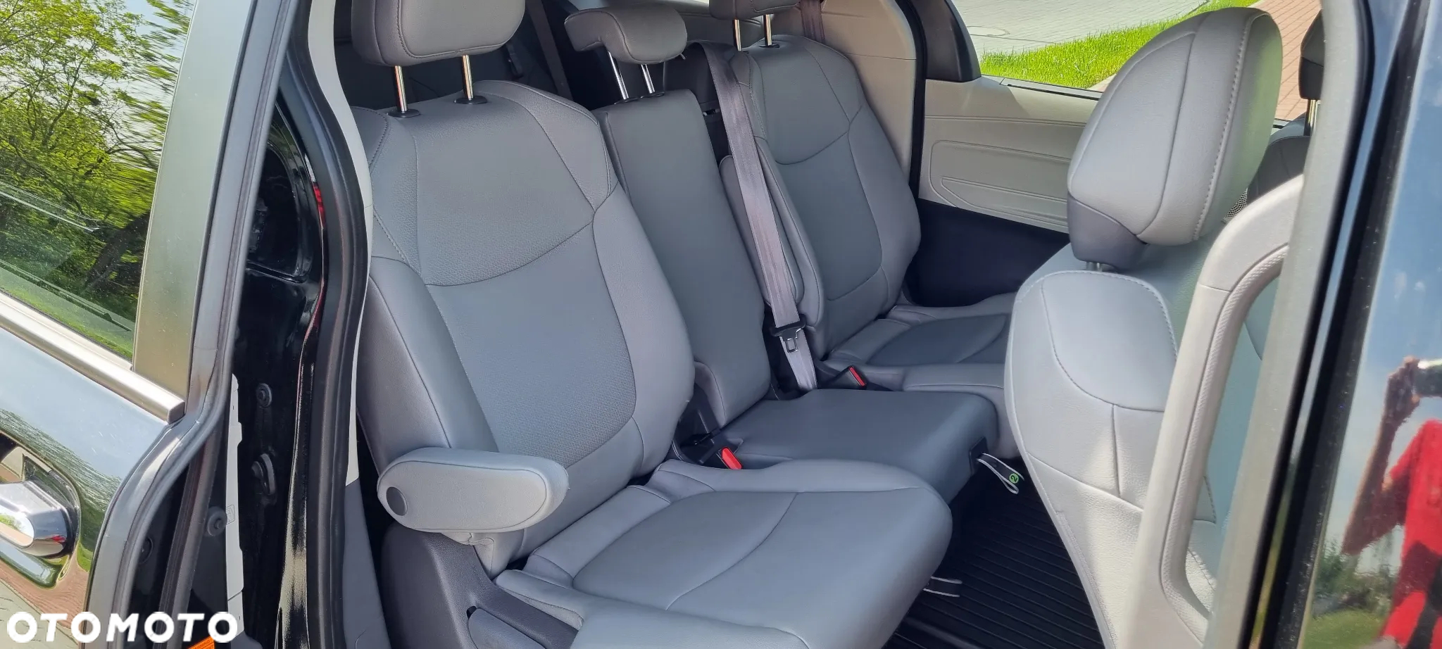 Toyota Sienna - 14