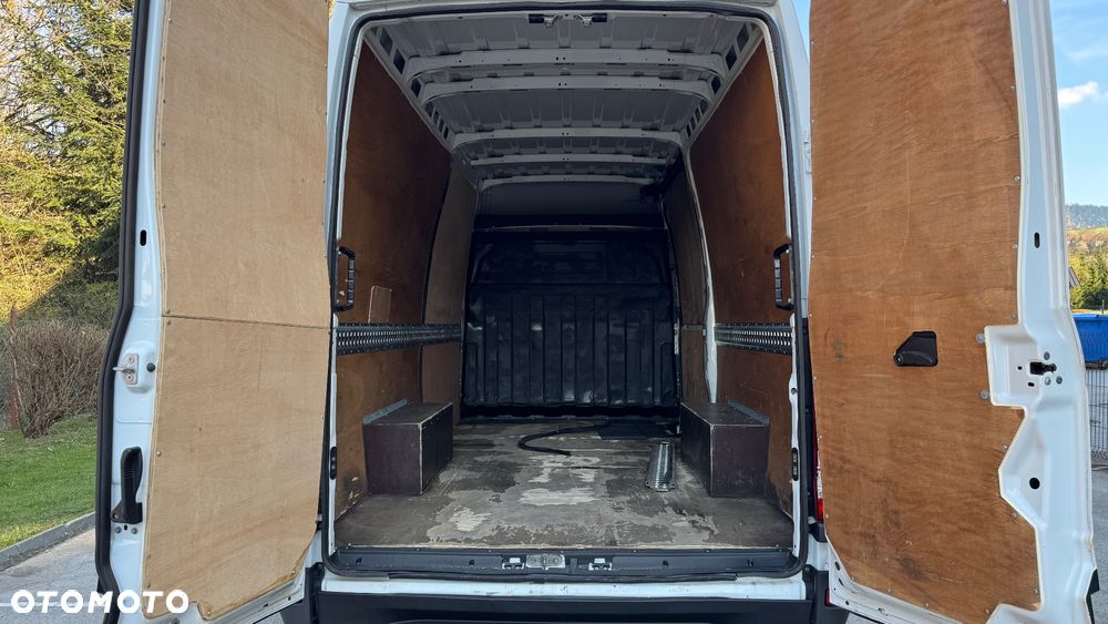 Iveco Daily - 12