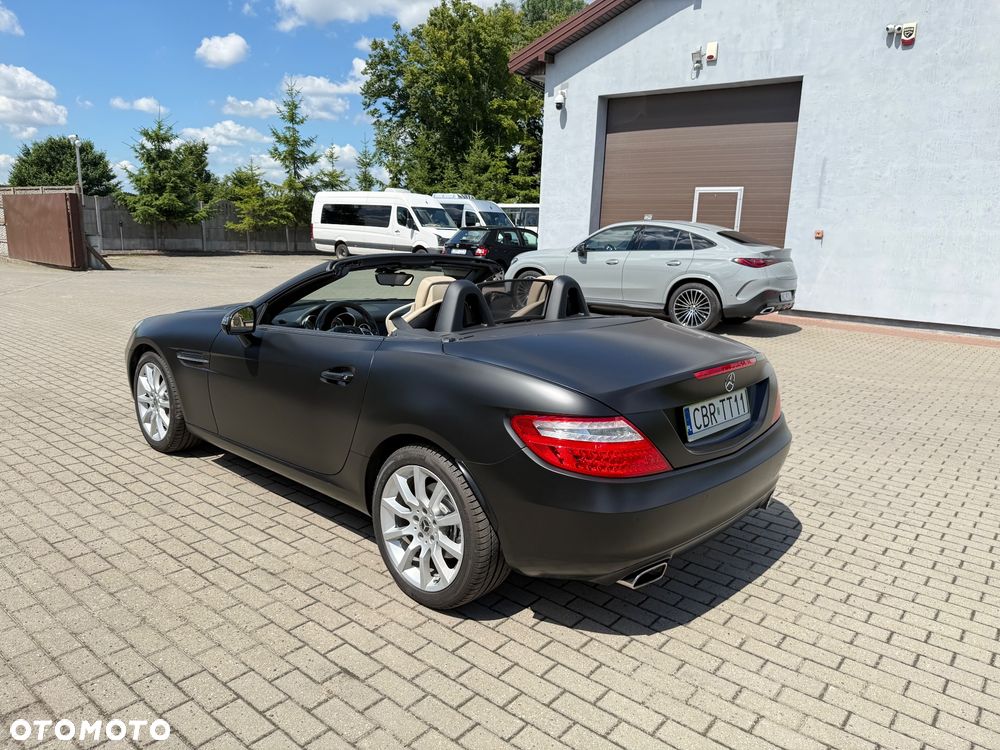 Mercedes-Benz SLK 200 (BlueEFFICIENCY) 7G-TRONIC - 9