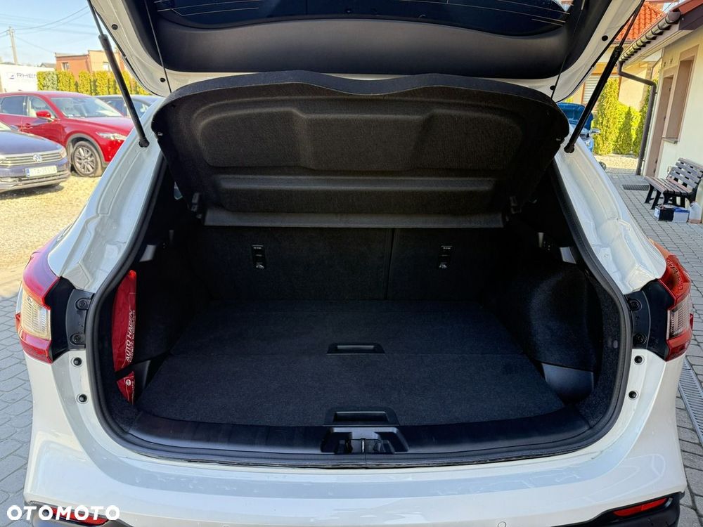 Nissan Qashqai 1.6 DIG-T N-Connecta - 27
