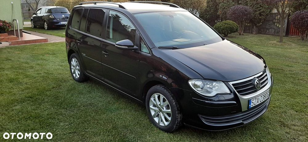 Volkswagen Touran 2.0 TDI DPF Comfortline - 3