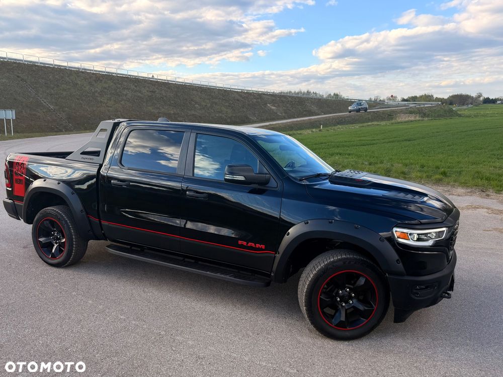 Dodge RAM - 17