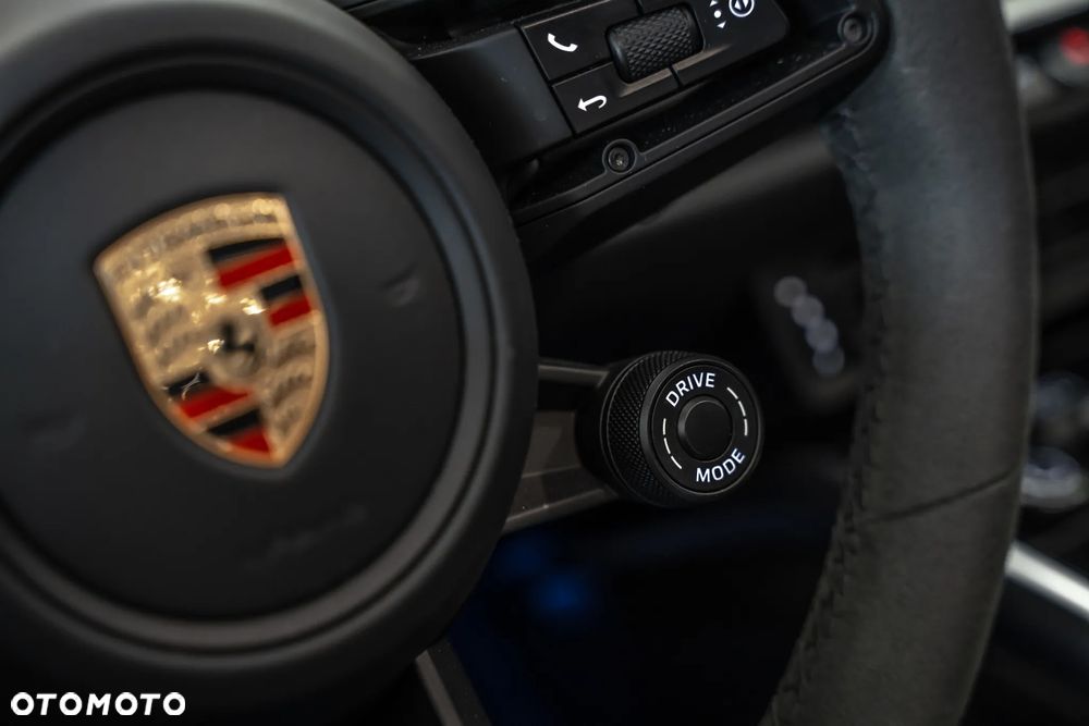Porsche 911 Turbo S - 34