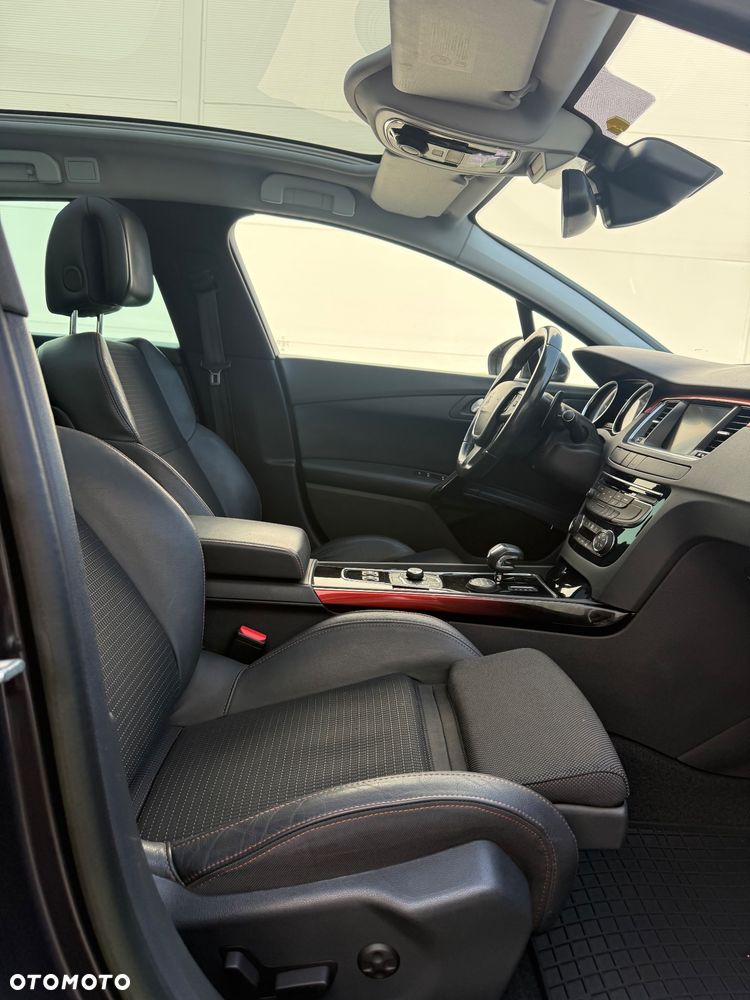 Peugeot 508 RXH Hybrid4 - 18