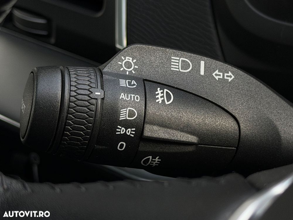 Volvo XC 90 D5 AWD Geartronic Momentum - 22