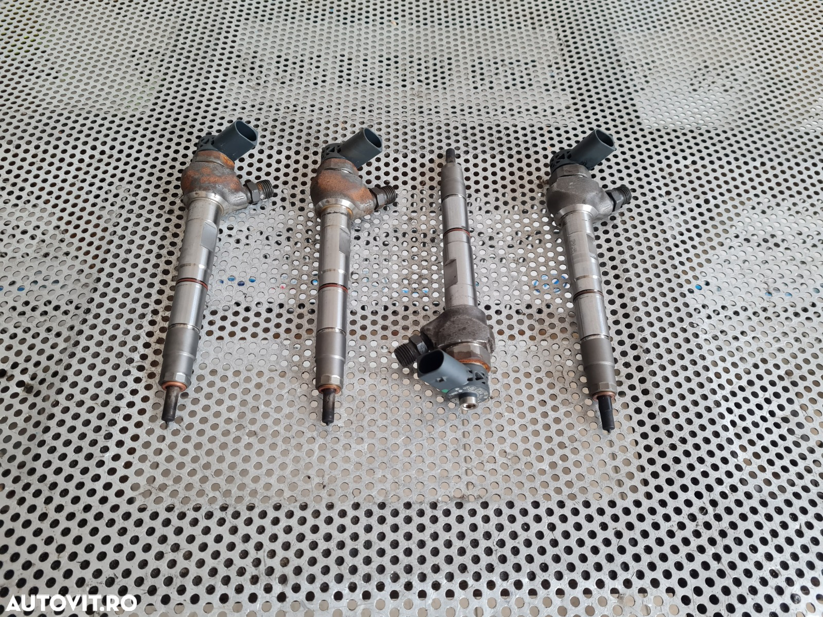 Injectoare Injector Audi A3 8V A4 B8 A5 8T3 A6 C7 Q3 Q5 Seat Skoda 2.0 Tdi Euro 5 Cod 04LAE Octavia - 2