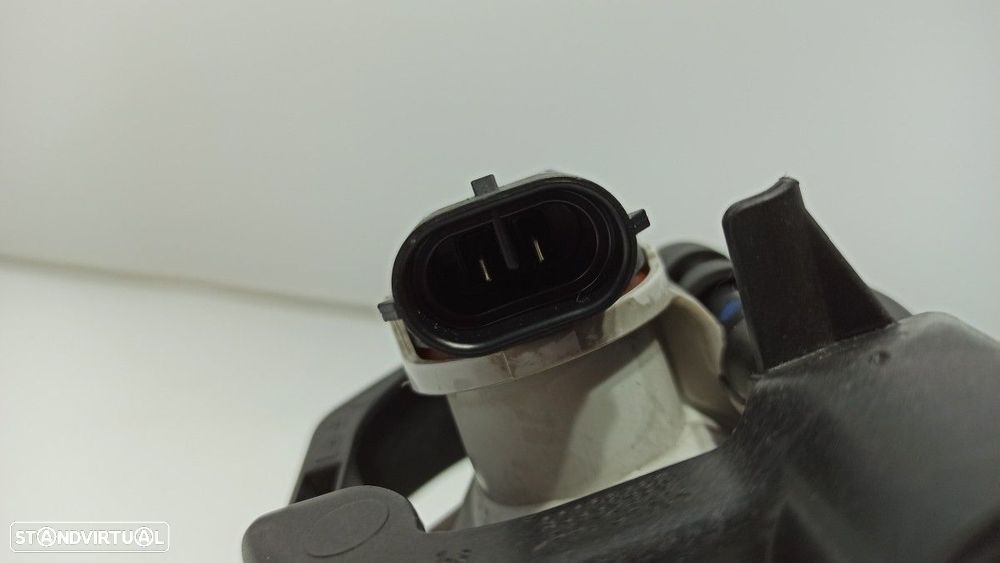 FAROL DE NEVOEIRO ESQUERDO TOYOTA YARIS ACTIVE - 6