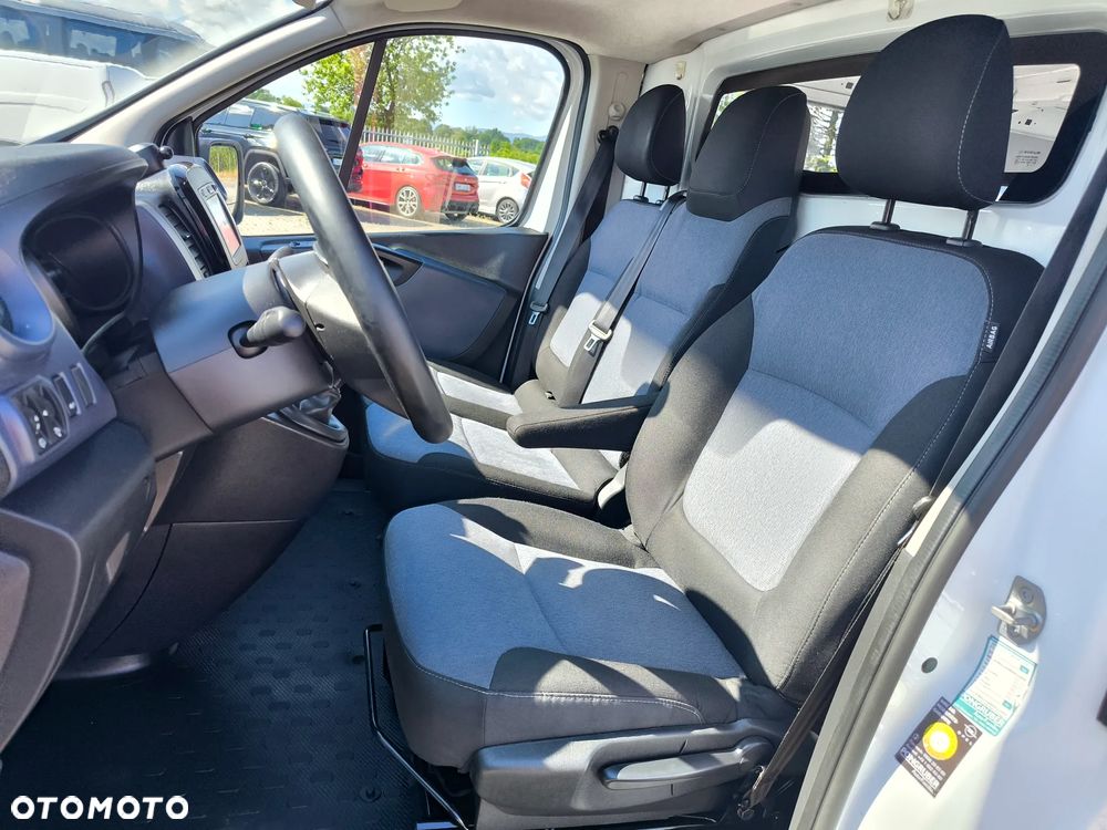Opel Vivaro - 17