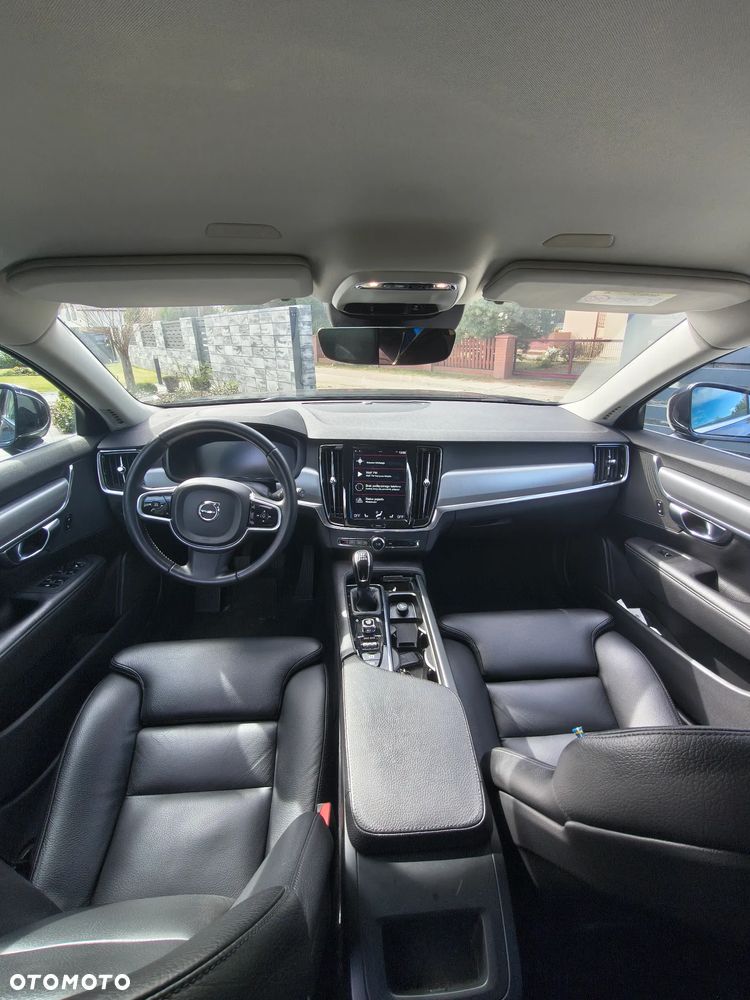 Volvo V90 D3 SCR Momentum Pro - 8