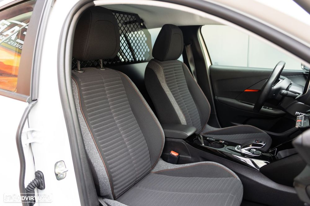 Peugeot e-208 Active - 20