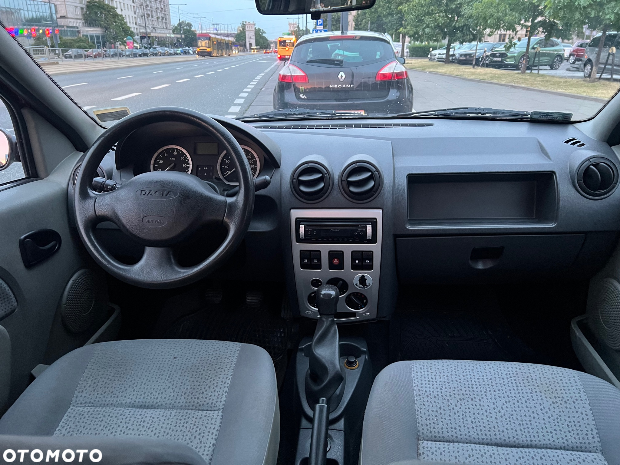 Dacia Logan 1.4 Laureate - 18