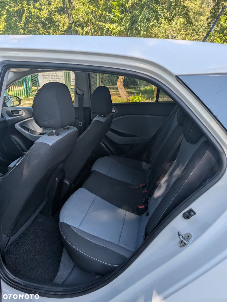 Hyundai i20 - 34
