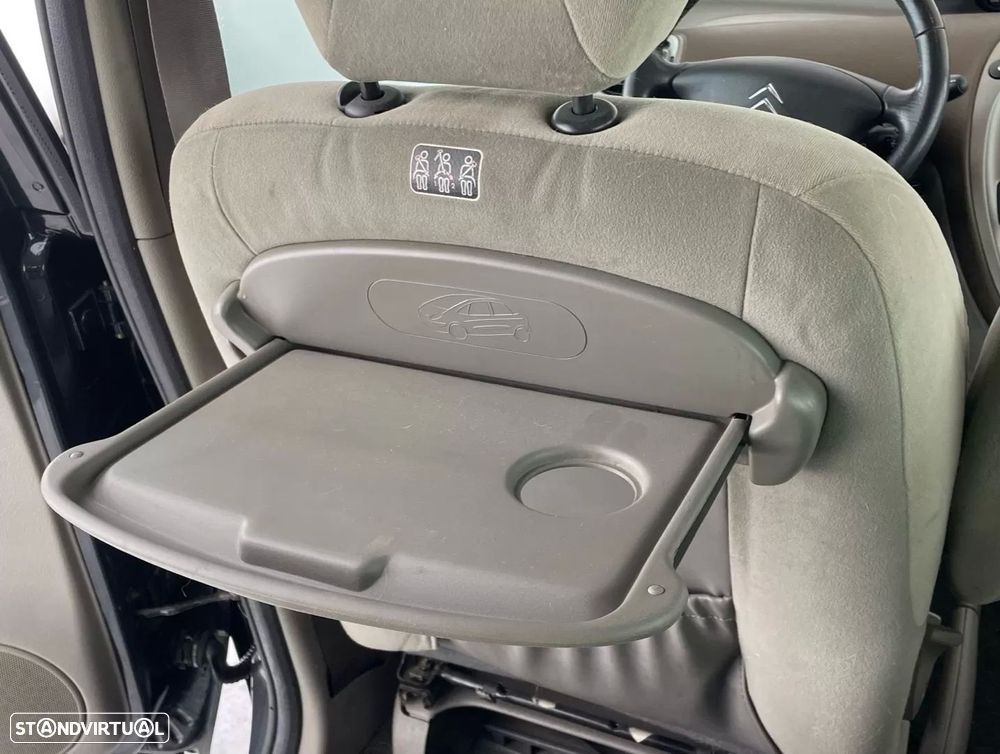 Citroën Xsara Picasso 1.6i Exclusive - 20