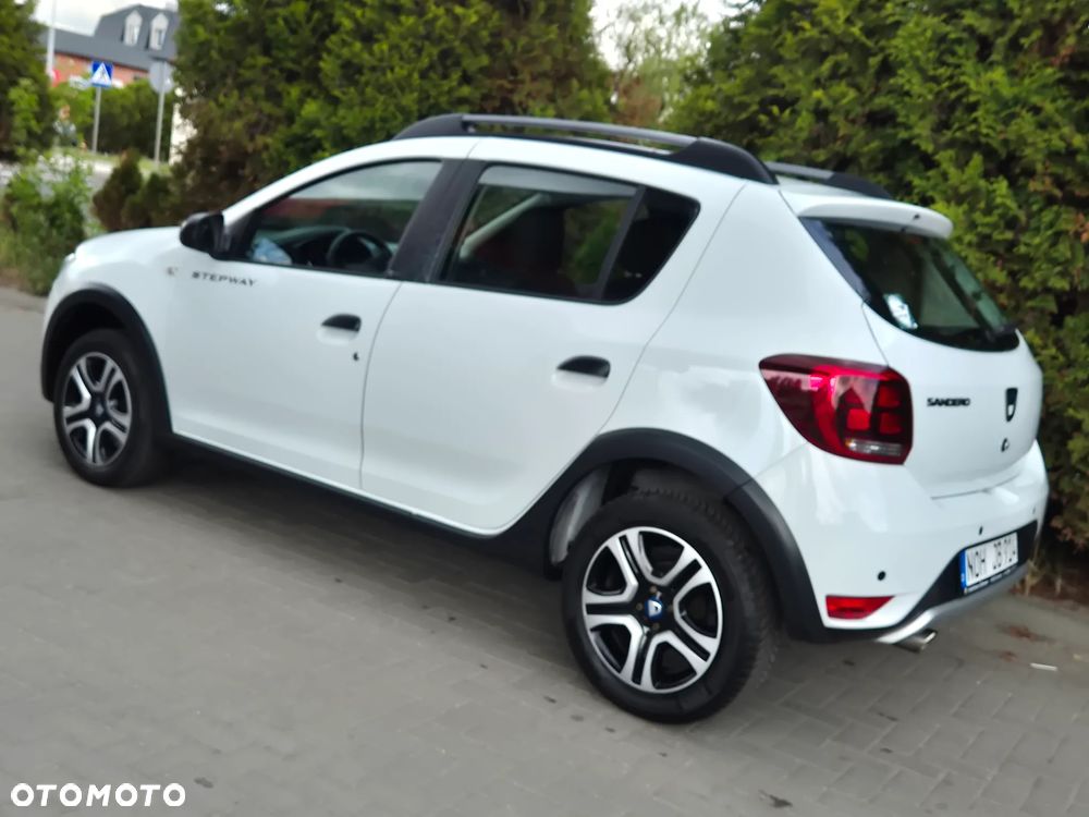 Dacia Sandero Stepway 1.0 TCe SL Celebration S&S - 9
