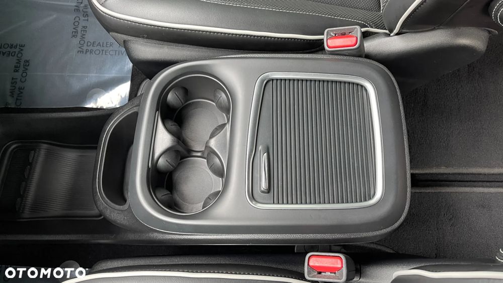 Chrysler Pacifica - 18