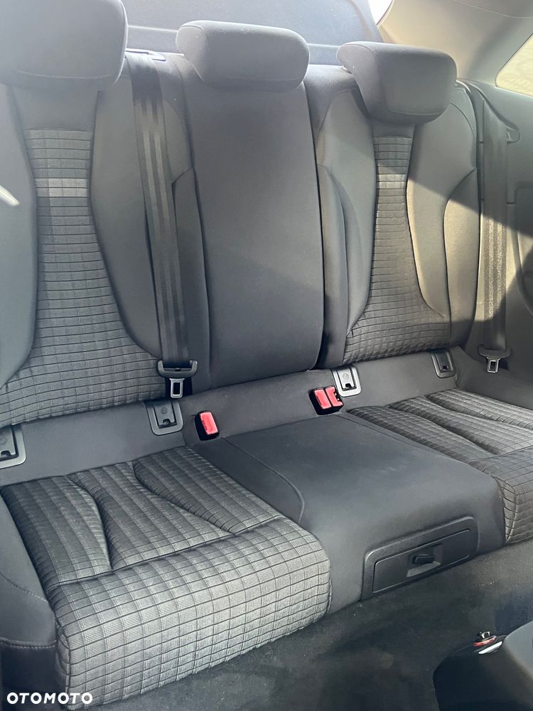 Audi A3 3-drzwiowe 2.0 TDI - 26