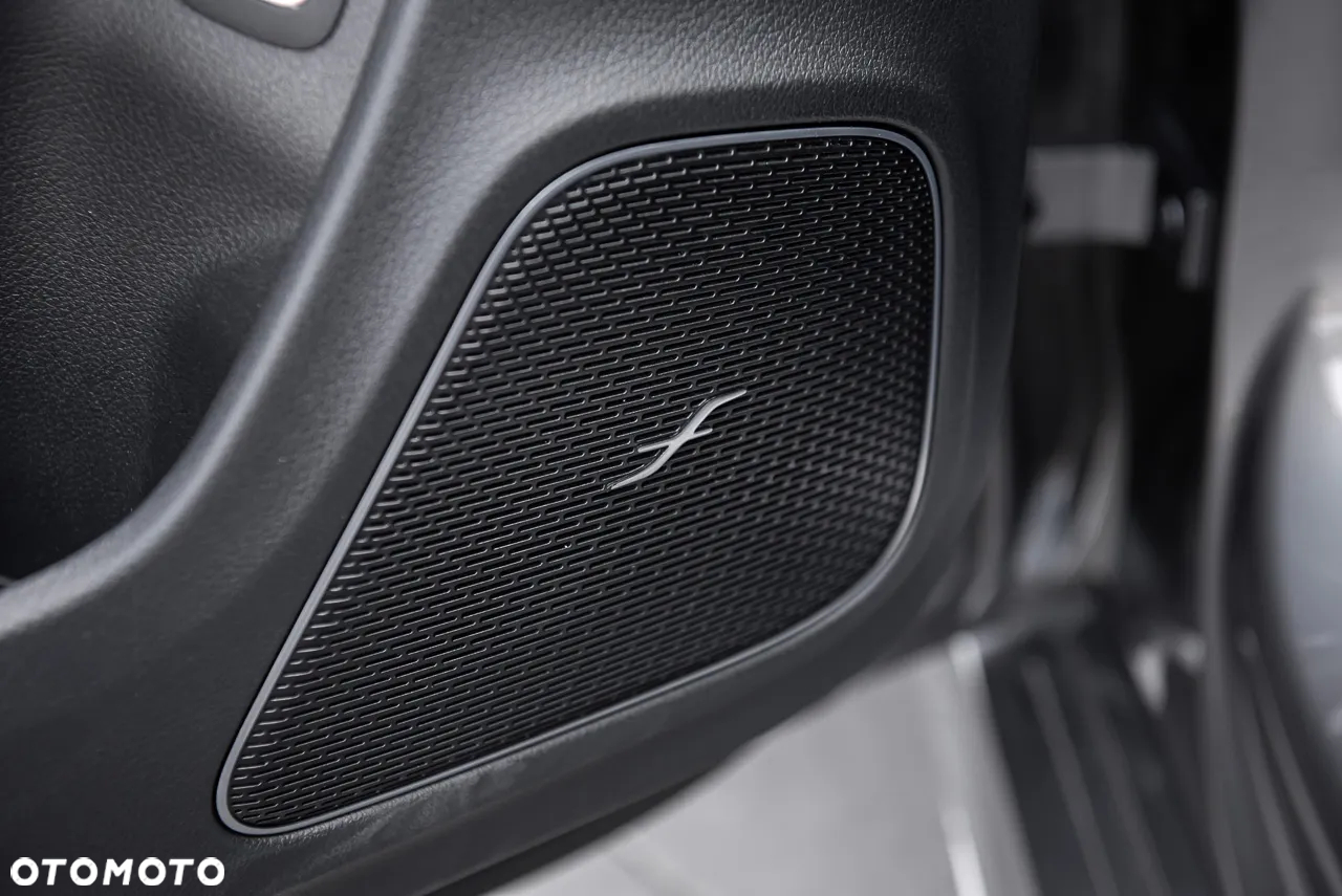 Mercedes-Benz CLA 220 4-Matic AMG Line 7G-DCT - 17
