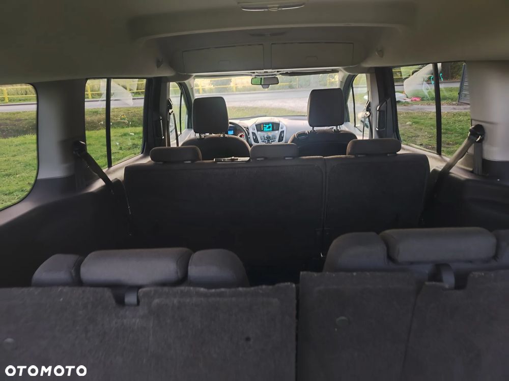 Ford Tourneo Connect Grand - 28