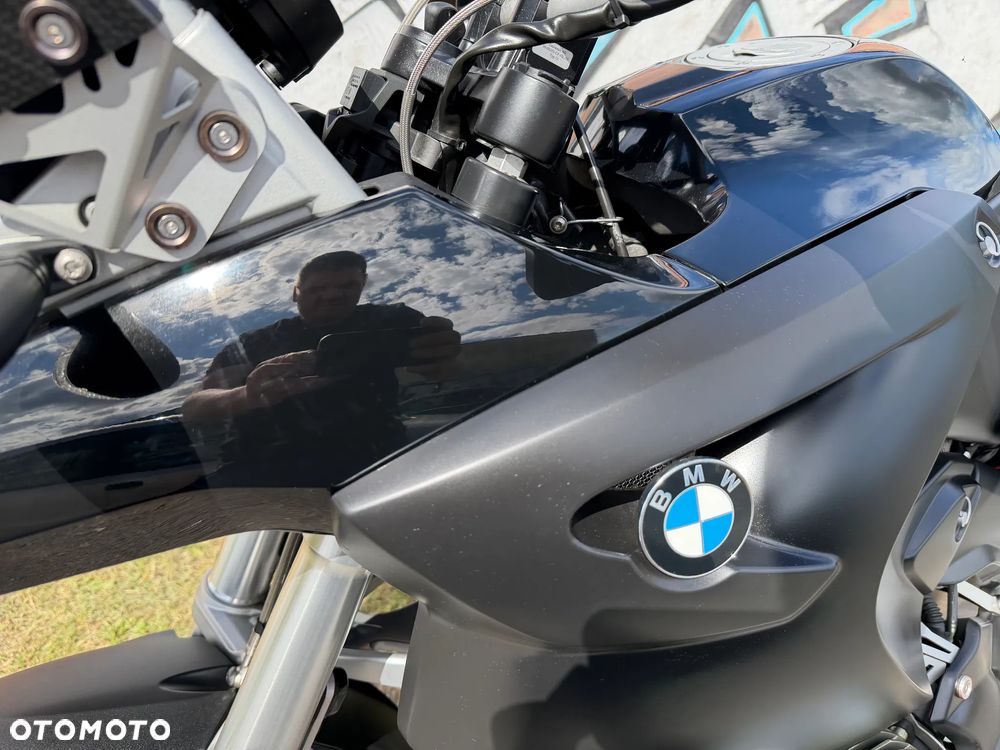 BMW R - 6