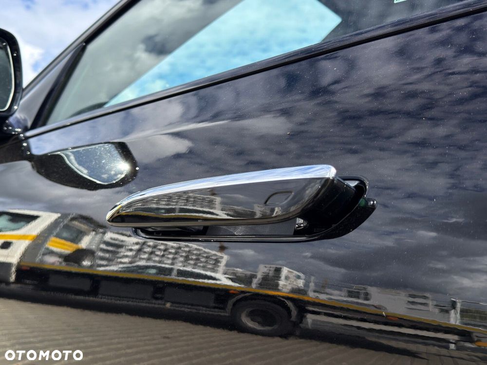 Mercedes-Benz Klasa E 220 d mHEV 4-Matic AMG 9G-Tronic - 13